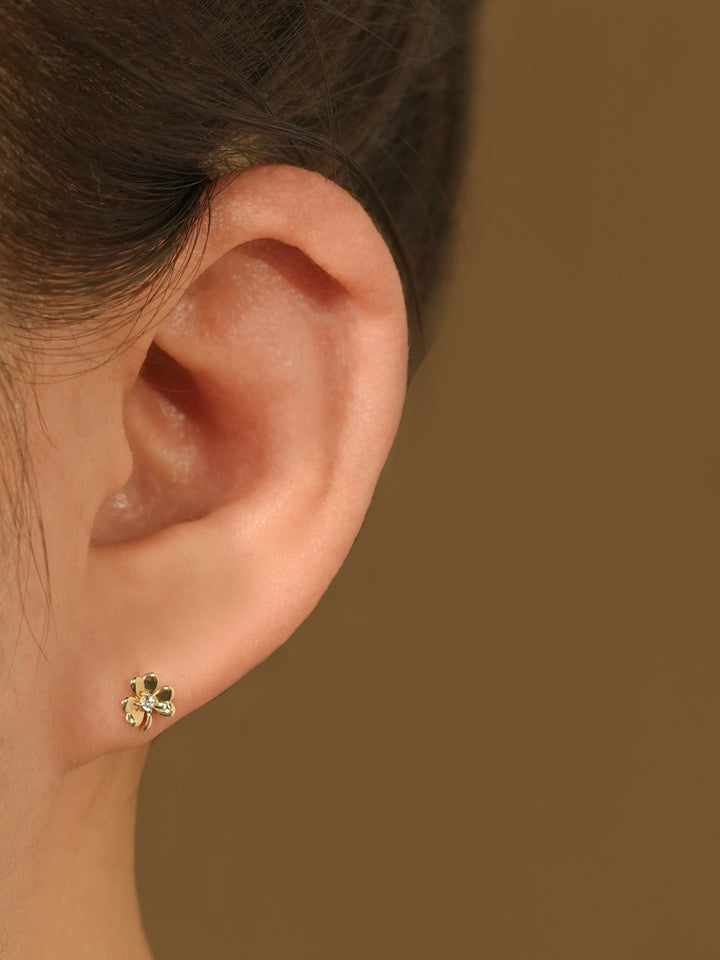 14K Gold Lucky Clover Cartilage Earring 20G18G16G