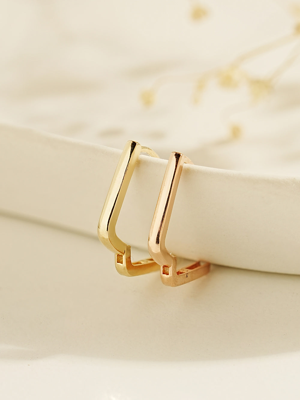 14K Gold Daily Square Hoop Earring