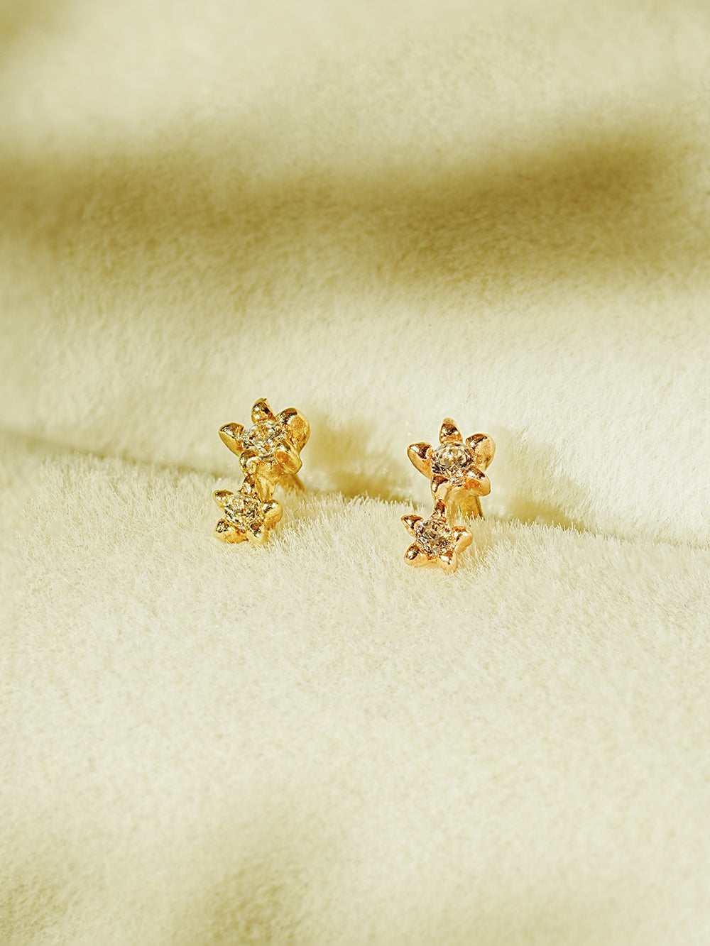 14K Gold Little Star Cartilage Earring 20G18G16G