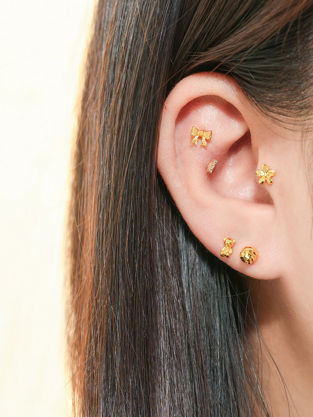 24K Gold Ribbon Cartilage Earring 20G