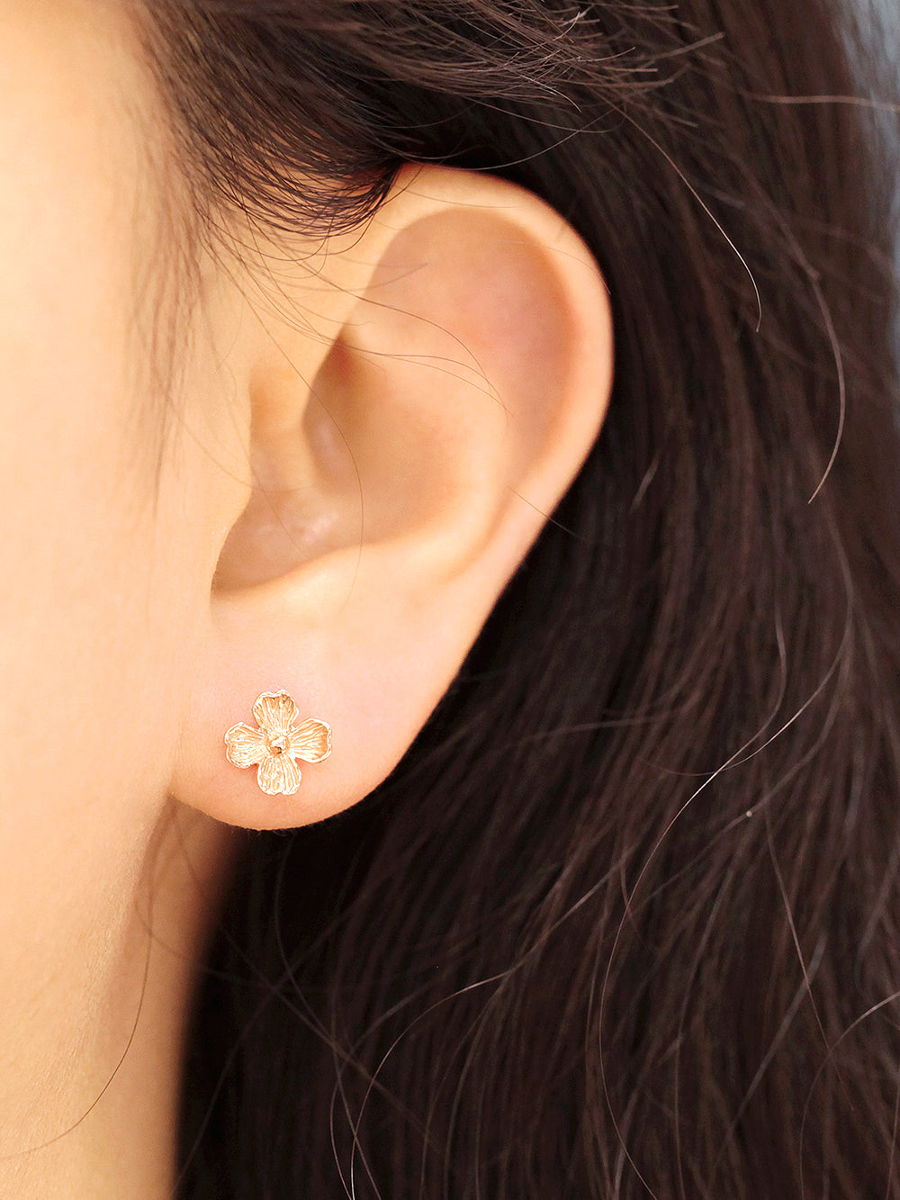 14K Gold 4 Petal Flower Cartilage Earring 20G18G16G