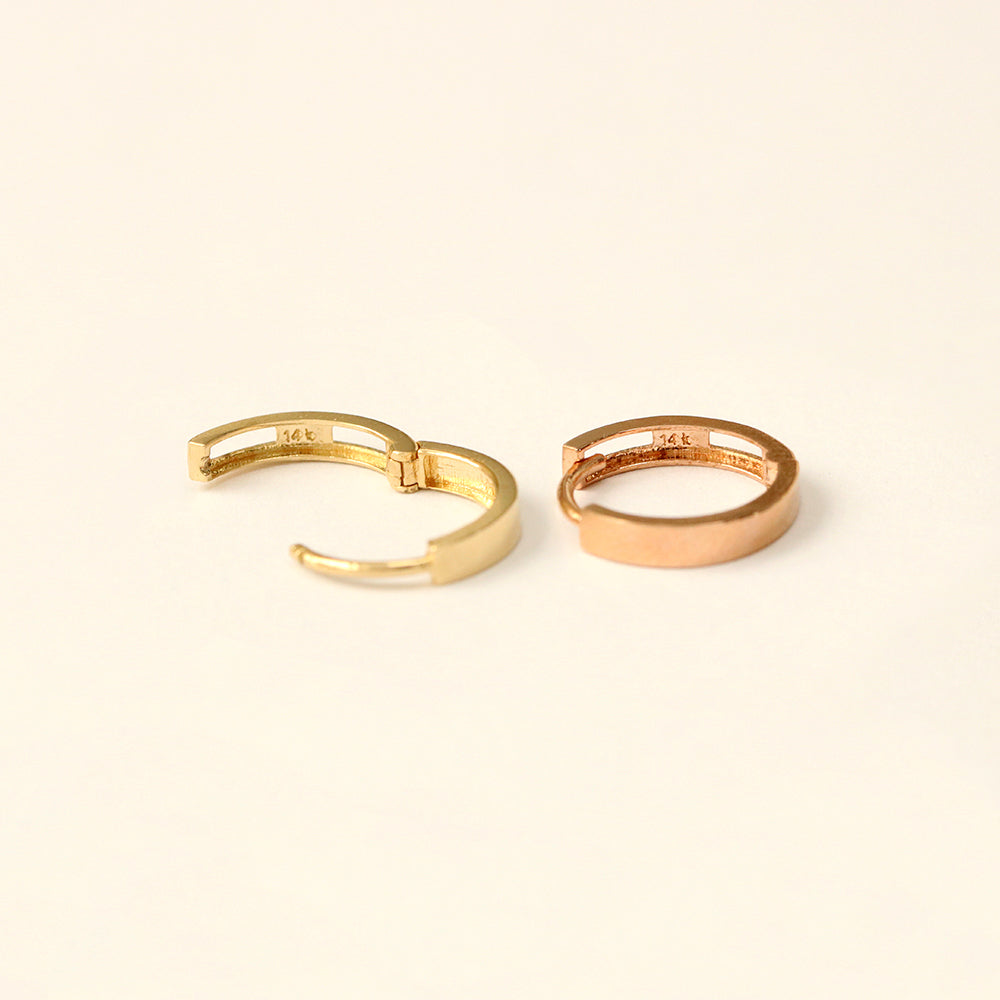 14K Gold Plain Bold Conch Hoop Earring