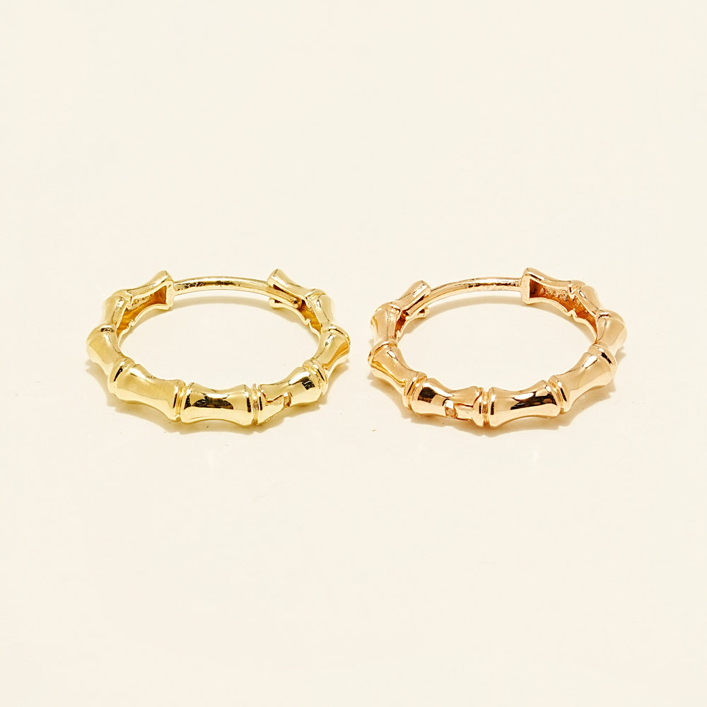 14K Gold Round Wave Hoop Earring