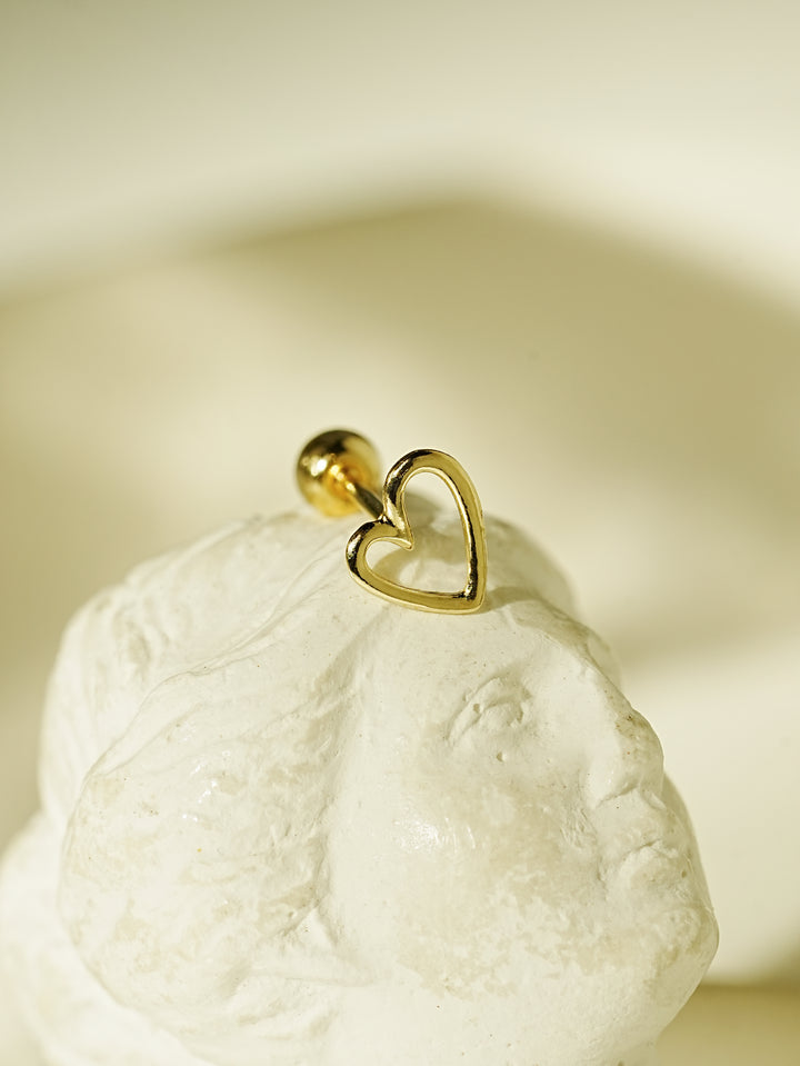 14K Gold Oval Heart Cartilage Earring 20G