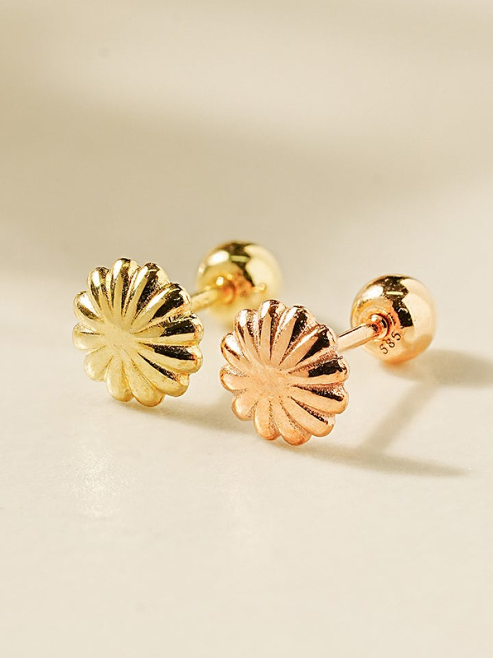 14K Gold Daisy Flower Cartilage Earring 20G