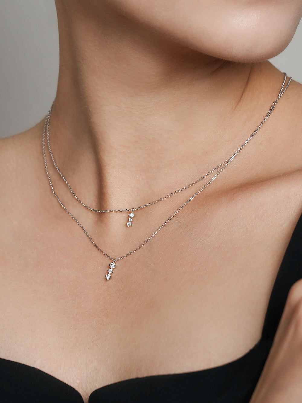 14K 18K Gold Moissanite Moissanite Radi Bar Necklace