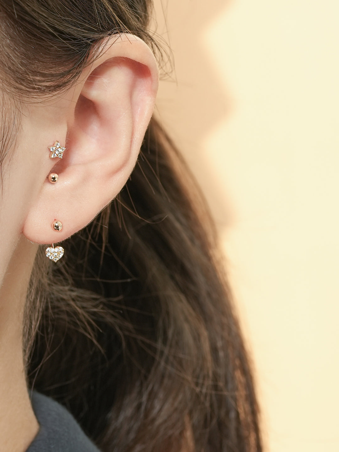 14K Gold Volume Cubic Heart Curve Piercing 20G