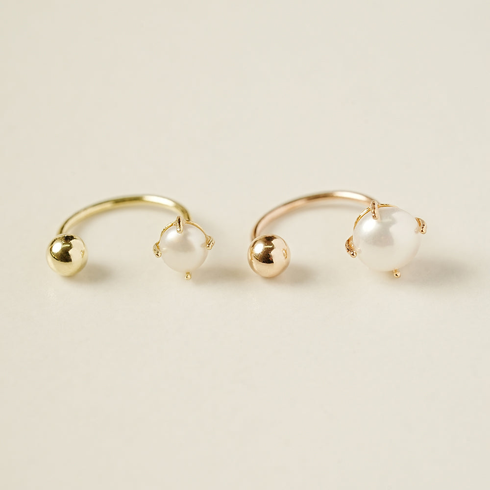 14K Gold Simple Fresh Water Pearl Curve Piercing 20G