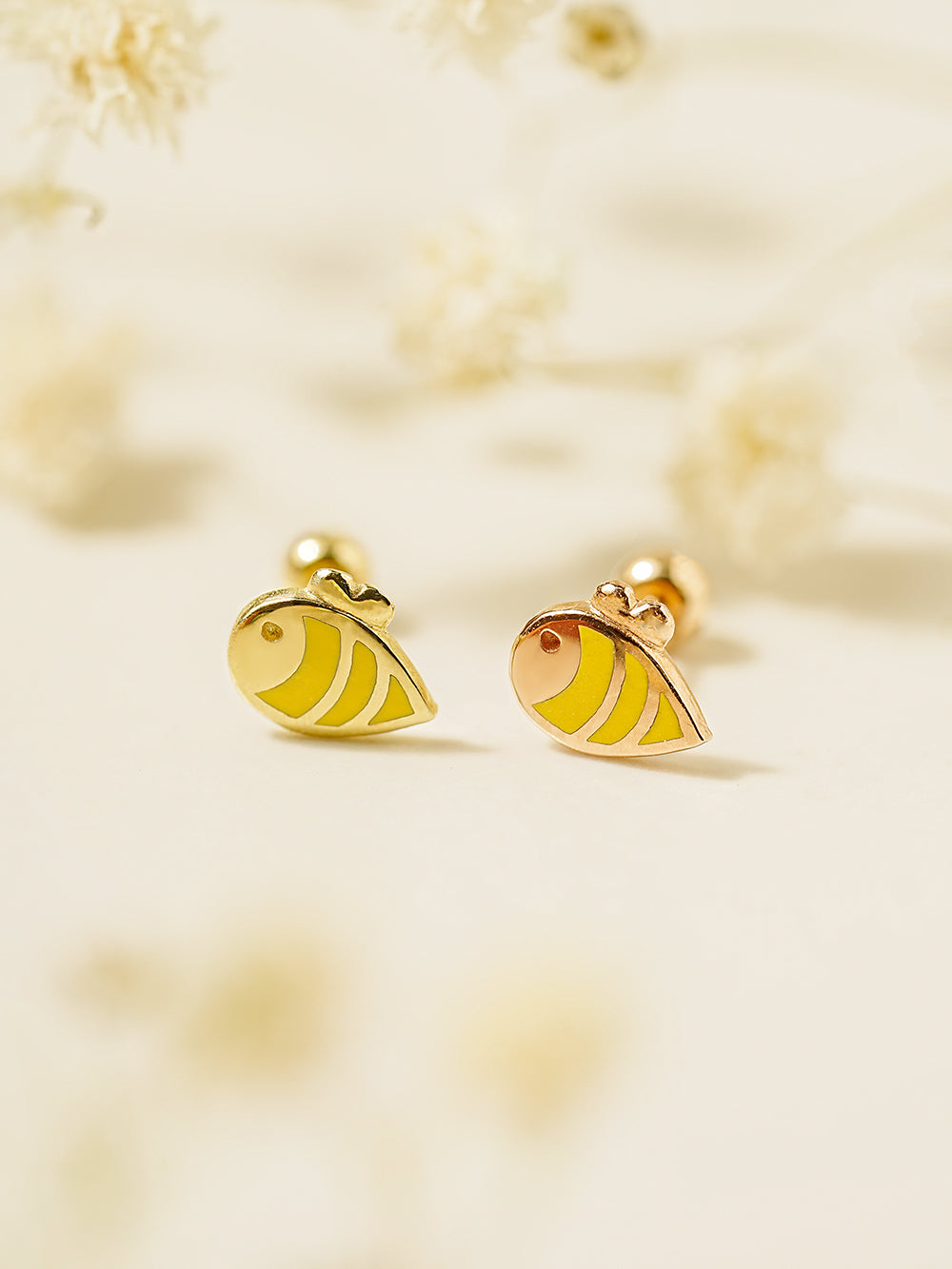 14K Gold Enamel Busy Bee Cartilage Earring 20G