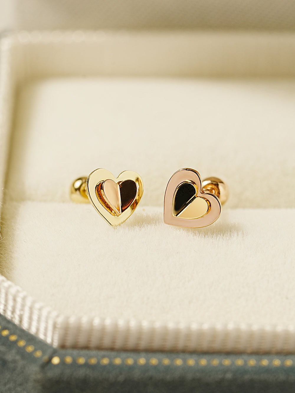 14K Gold Double Fold Heart Cartilage Earring 20G