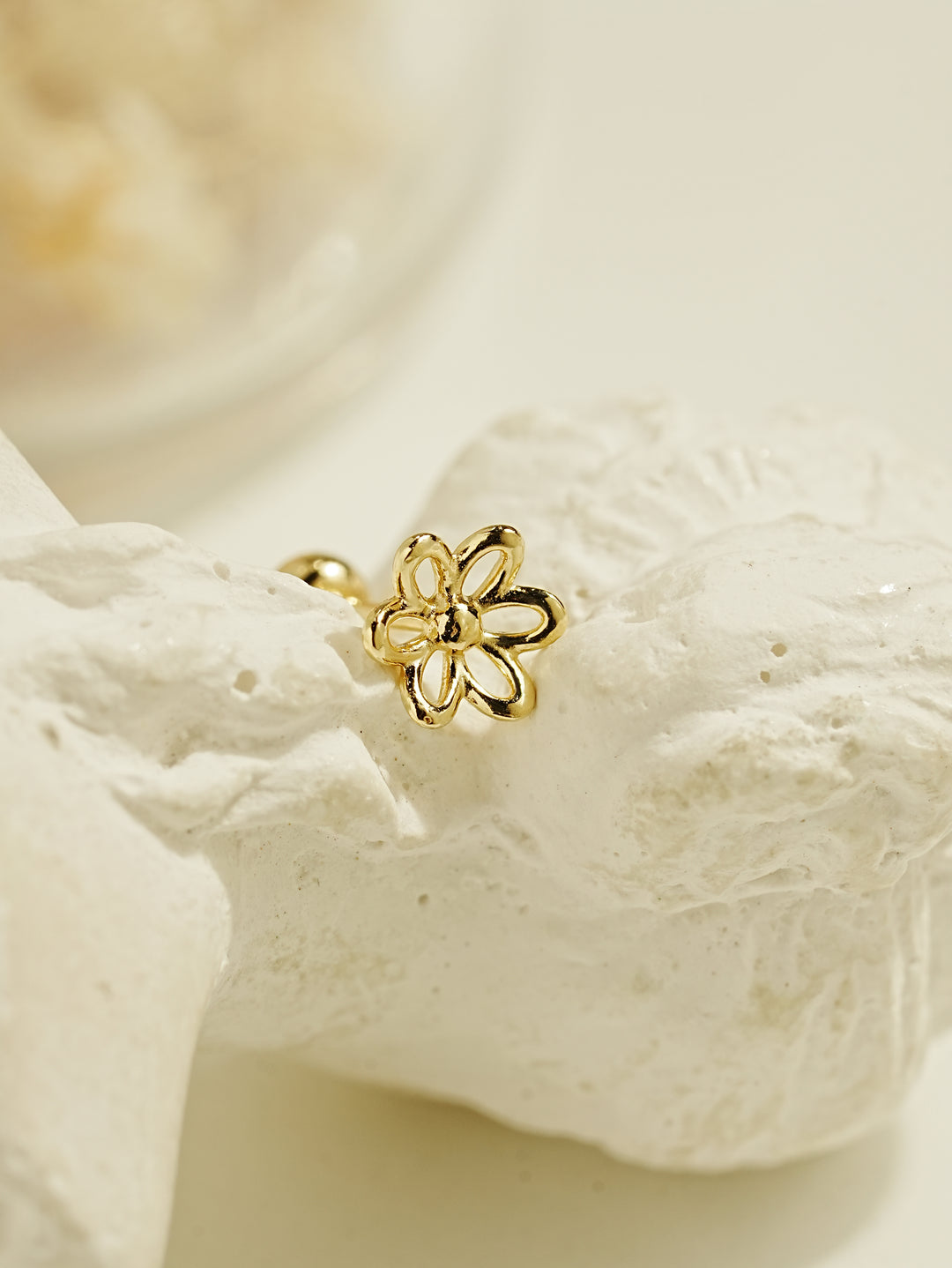 14K Gold Blooming Flower Cartilage Earring 20G