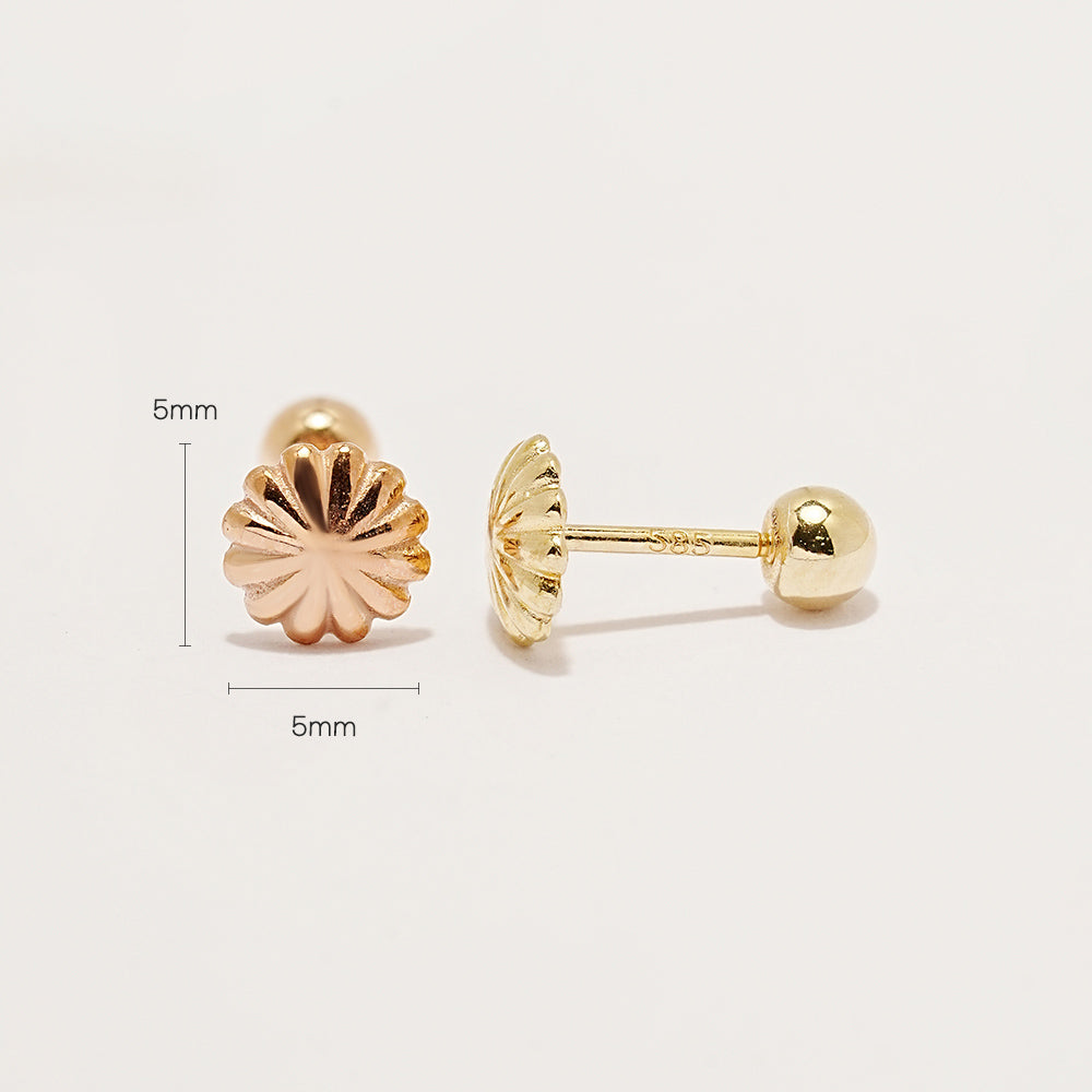 14K Gold Daisy Flower Cartilage Earring 20G