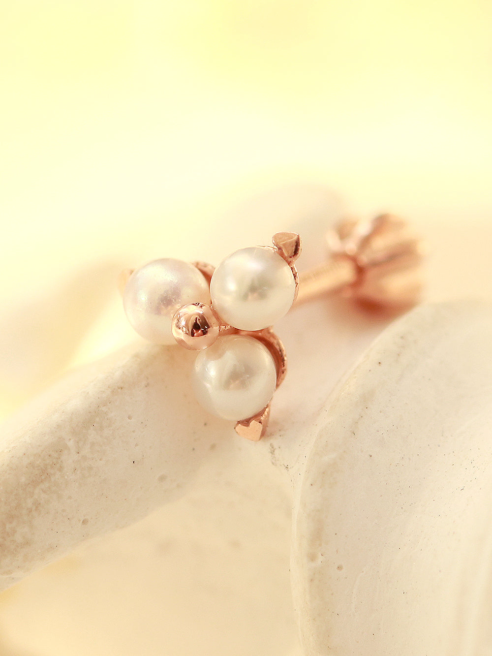 14K Gold Heart Pearl Cartilage Earring 18G16G