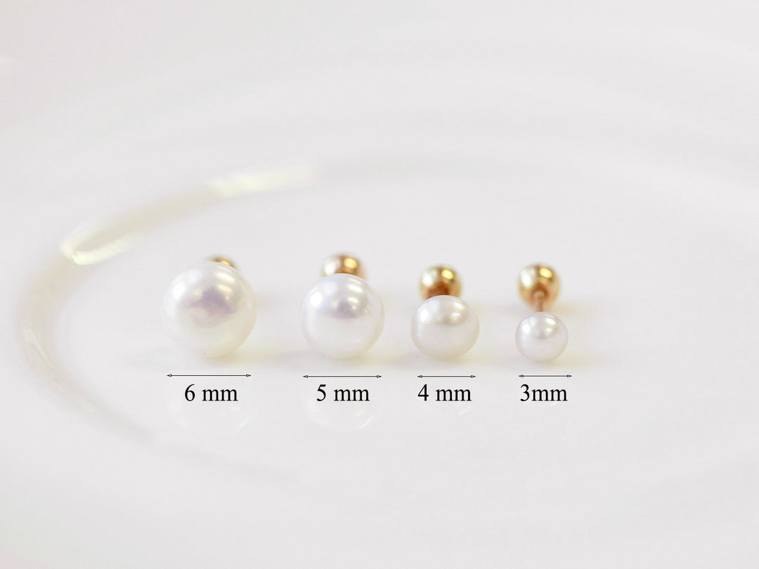 14K gold Fresh-Water Pearl cartilage earring 20g