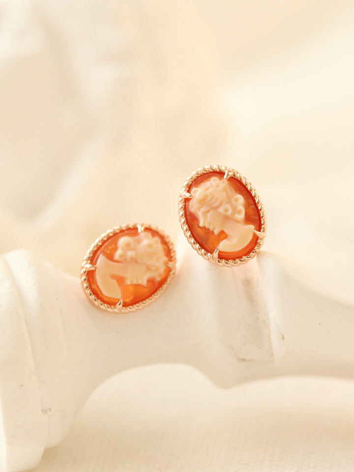 14K Gold Cameo Cartilage Earring 18G16G