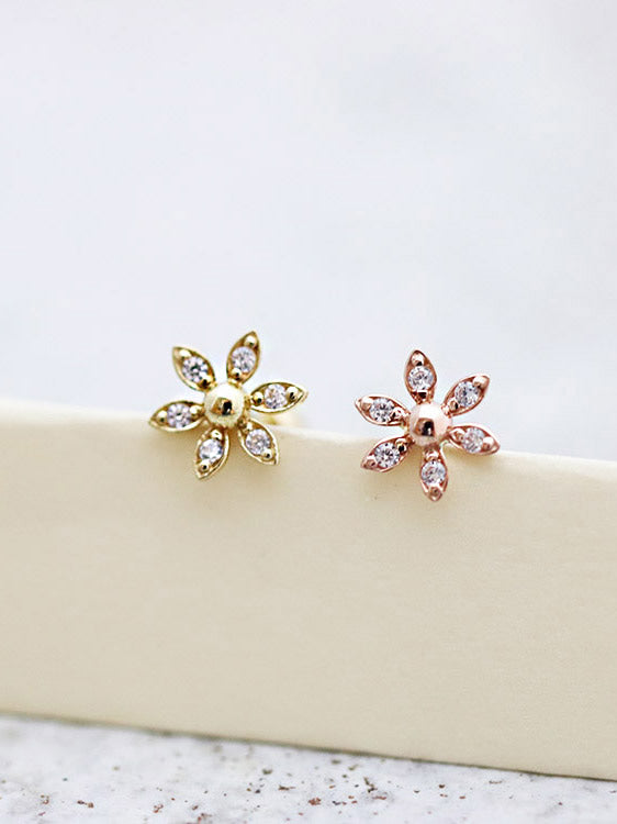 14K Gold Daisy Cartilage Earring 18G16G