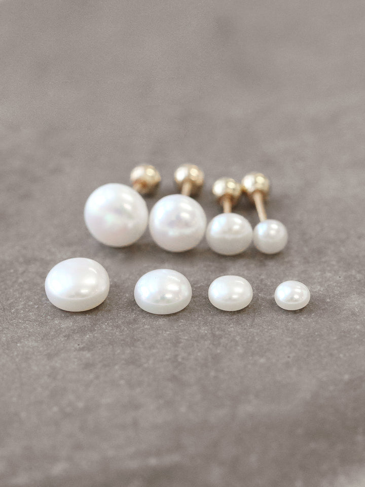 14K gold Fresh-Water Pearl cartilage earring 20g