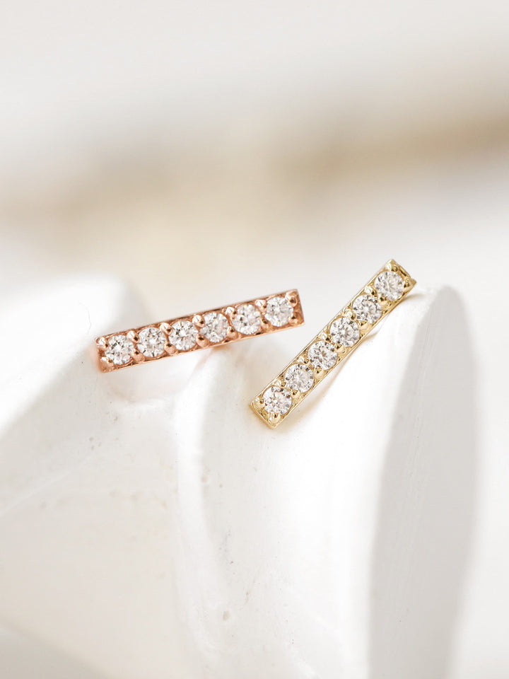 14K gold Cubic Stick Earring