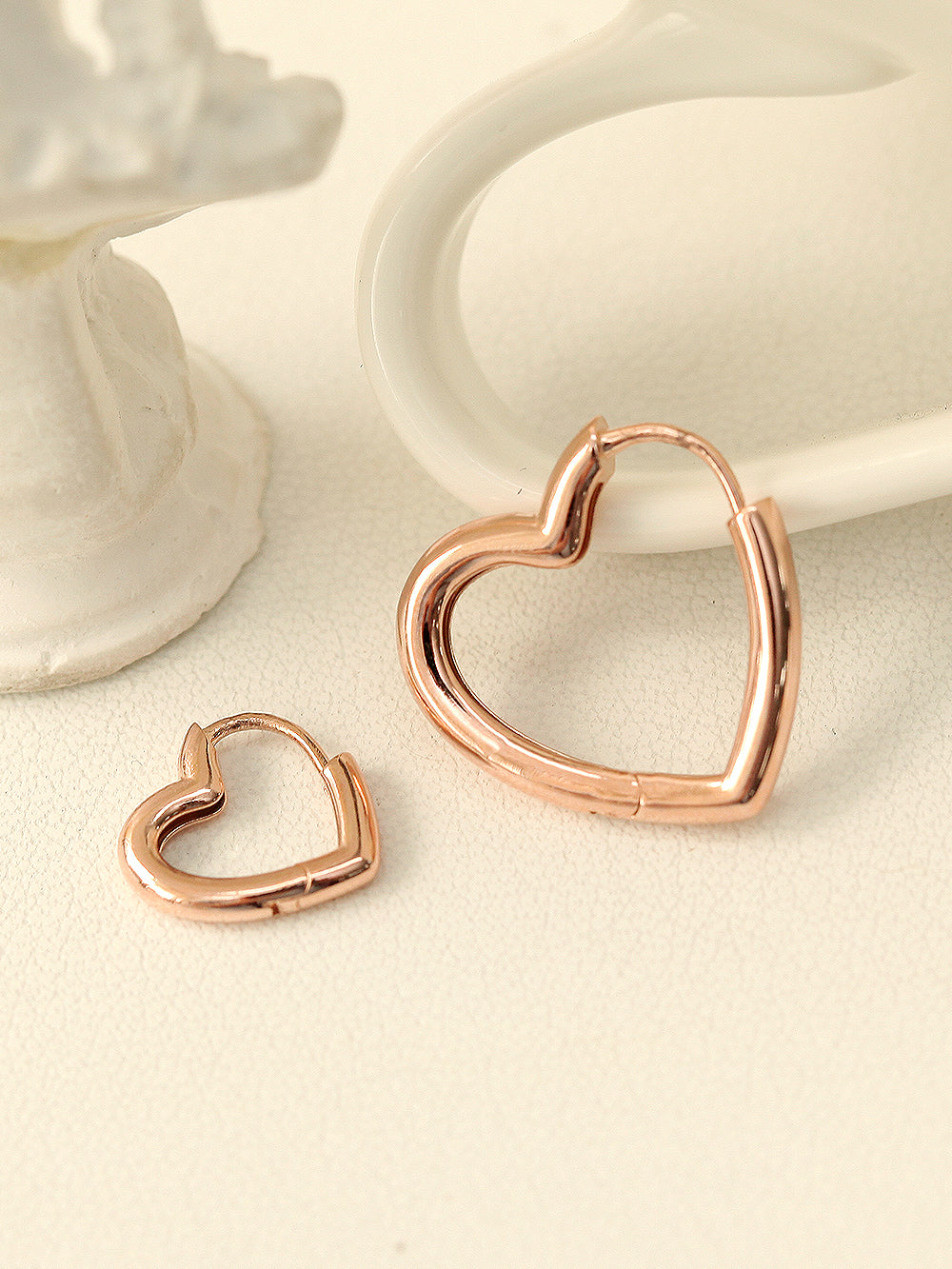 14K Gold Volume Heart Hoop Earring