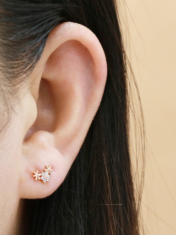 Mini Triple Daisy Piercing