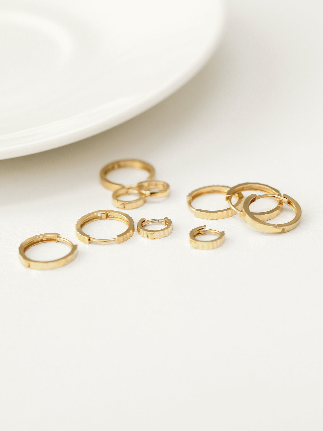 14K Gold Cutting Hoop Earring