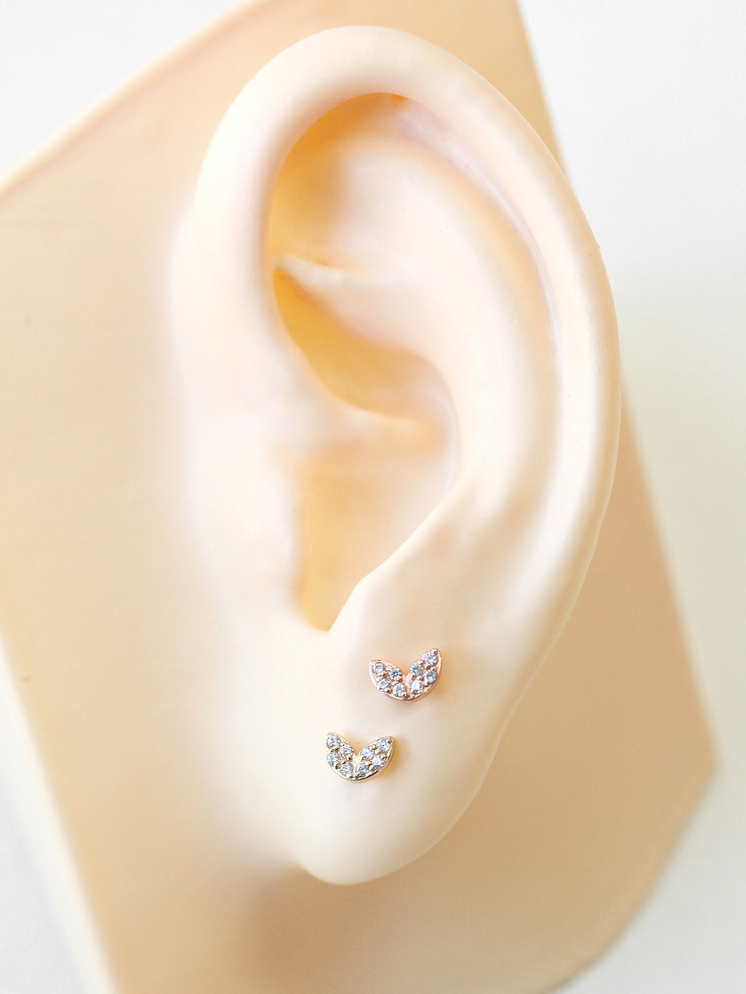 14K Gold Sprout Rook Piercing 18G16G