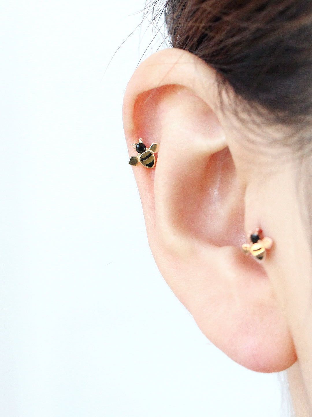 14K Gold Bee Cartilage Earring 20g