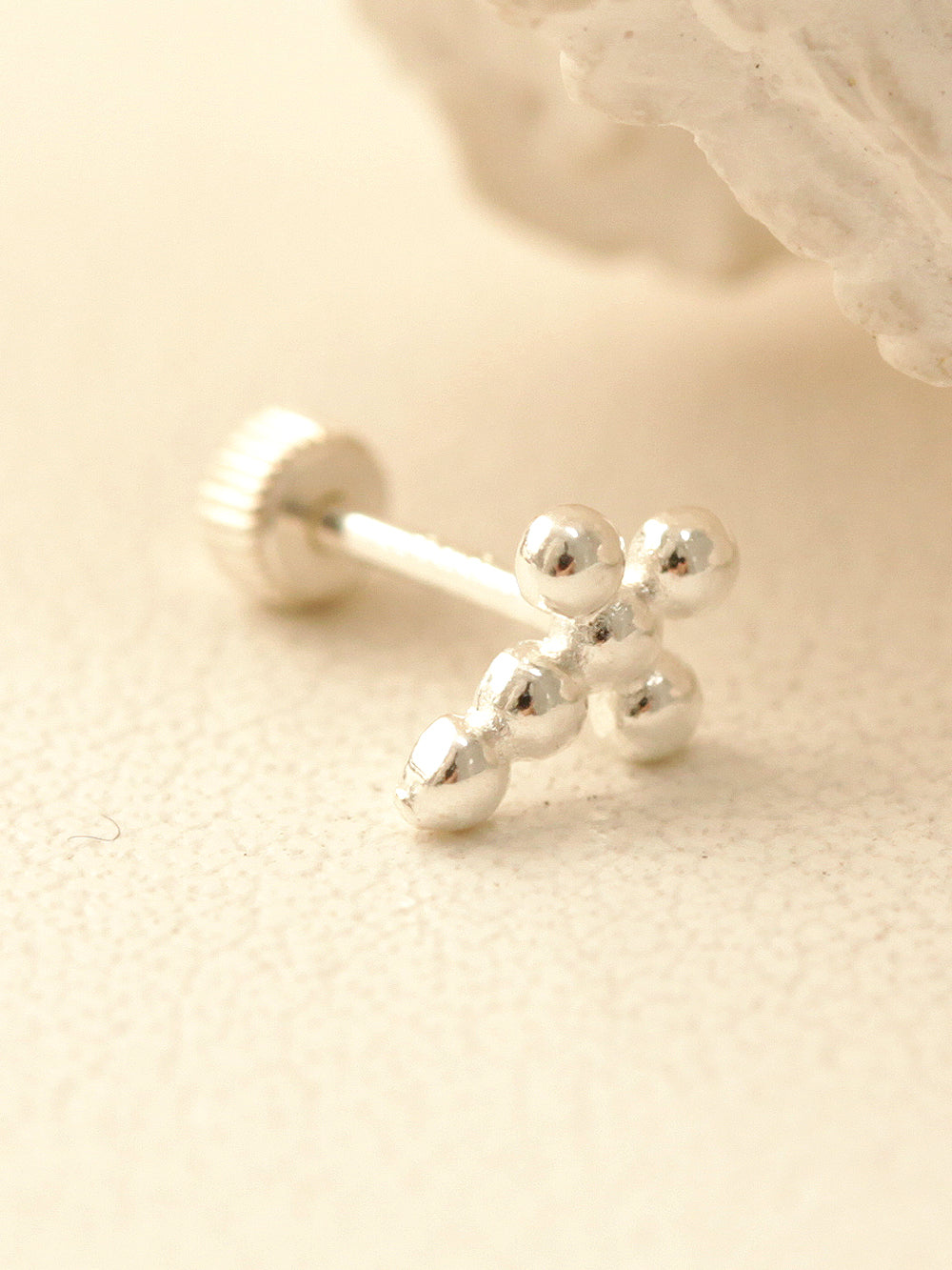 925 Silver Cross cartilage earring 20g