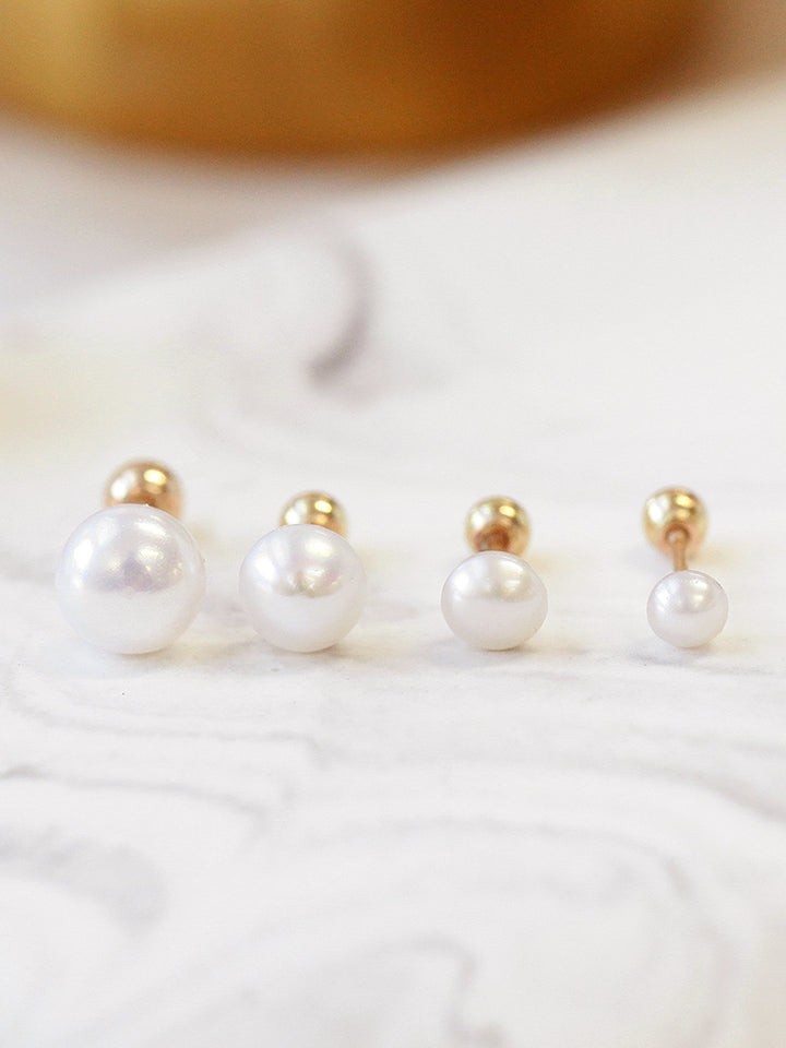 14K gold Fresh-Water Pearl cartilage earring 20g