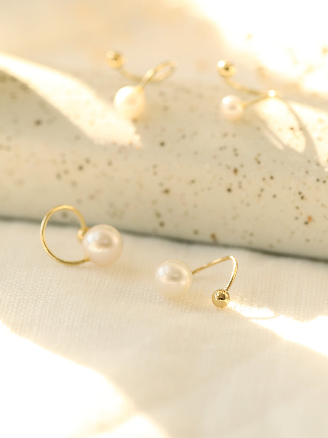 14K gold Twist Freshwater Pearl Cartilage Earring 20g