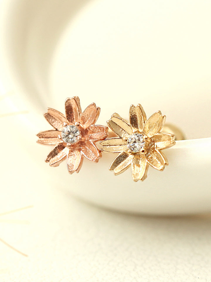 14K gold Flower Cubic cartilage earring 20g