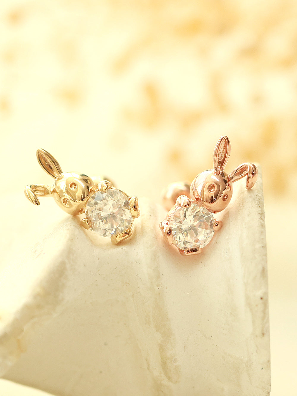 14K Gold Cubic Rabbit Cartilage Earring 20G18G