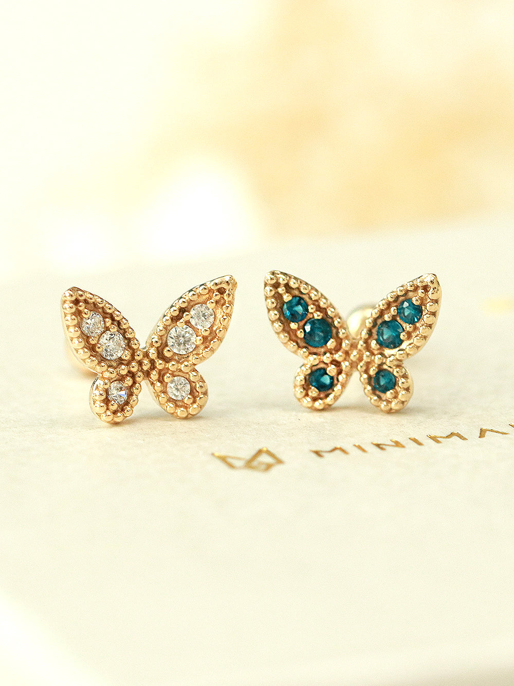 14K Gold Antique Butterfly Cartilage Earring 20G18G