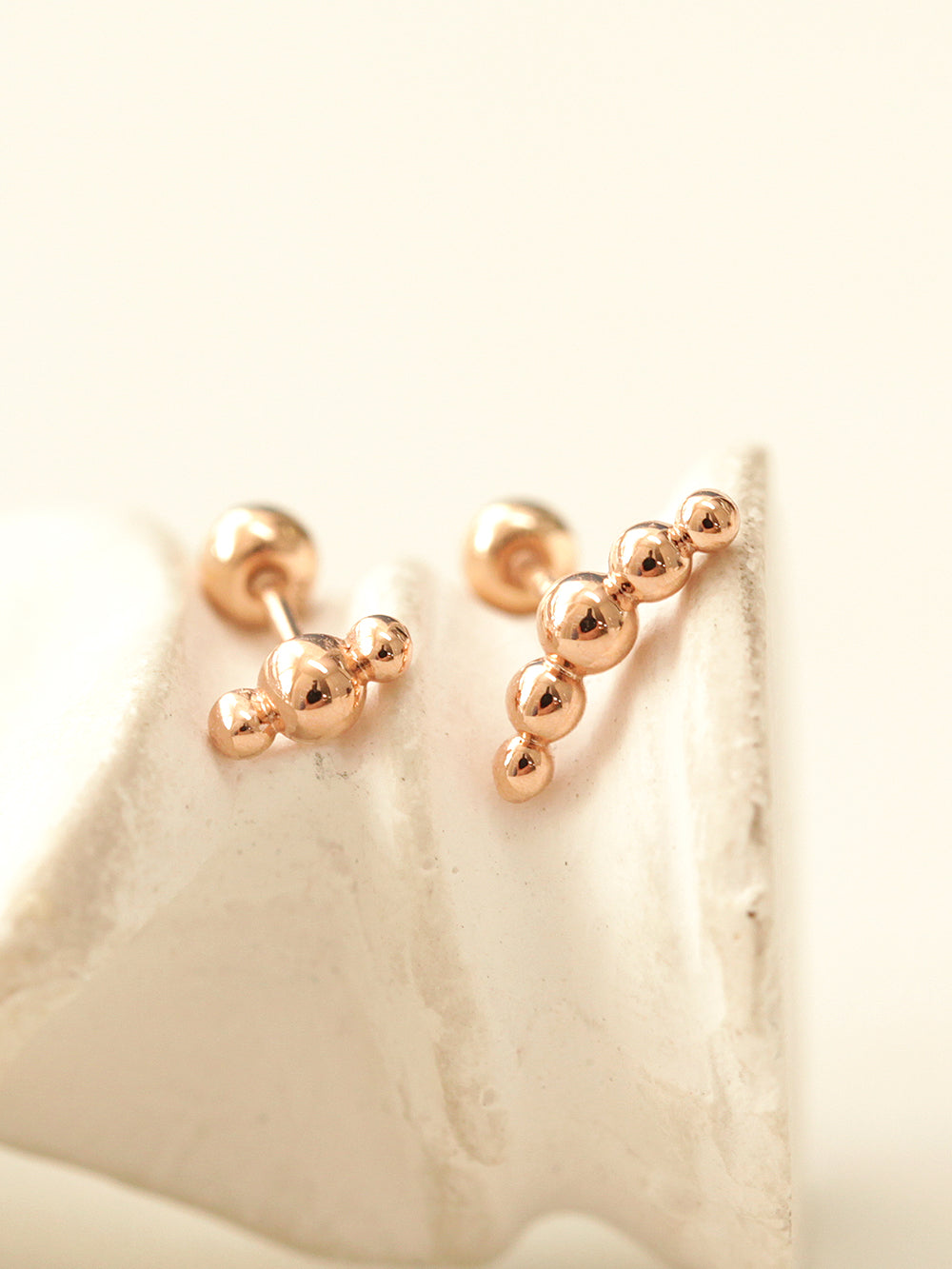 14K Gold Peanut Bubble Cartilage Earring 20G