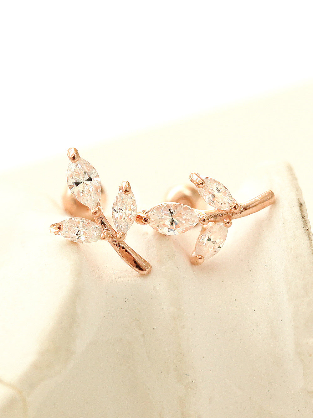 14K gold Leaf Cubic cartilage earring 20g