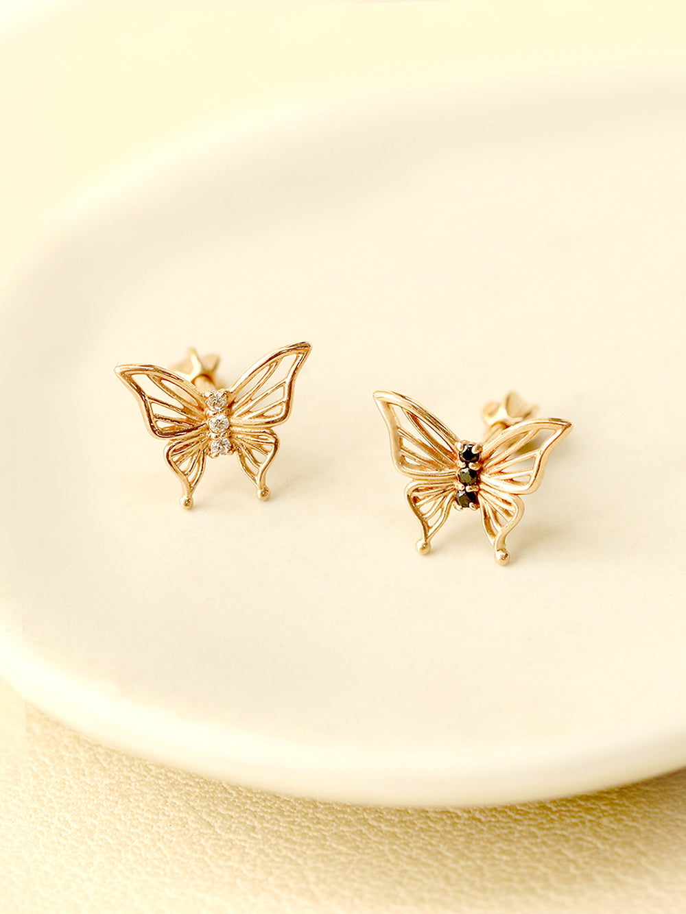 14K Gold Butterfly Point Cubic Cartilage Earring 18G16G