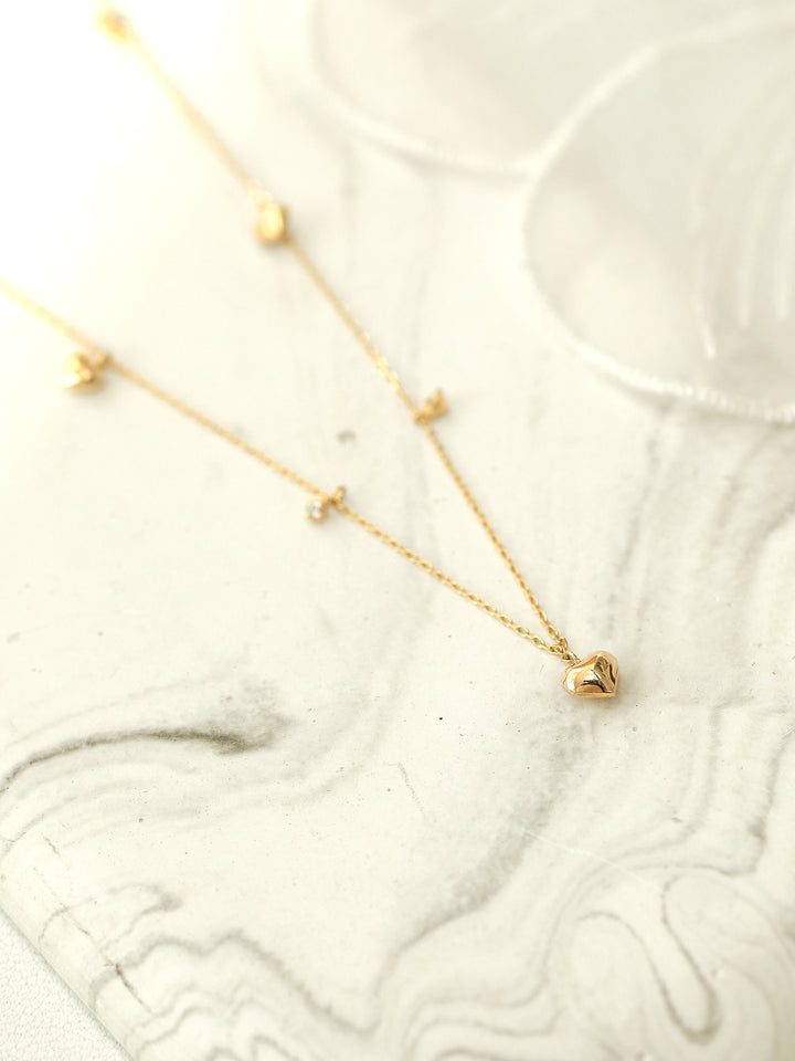 14K Gold Dainty Heart Necklace