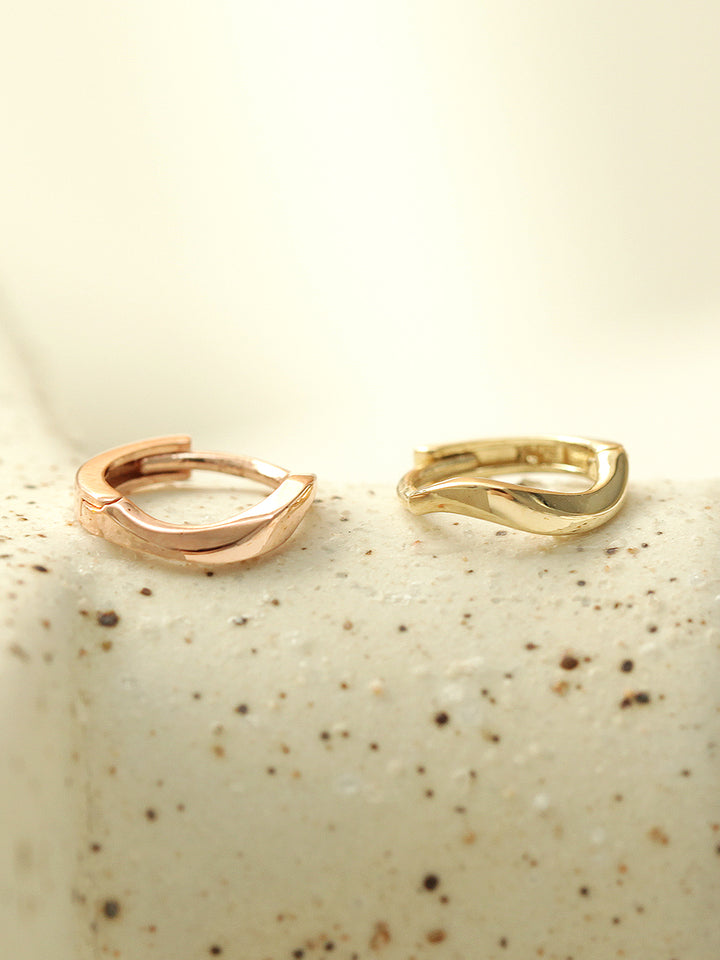 14K Gold Wave Hoop Earring