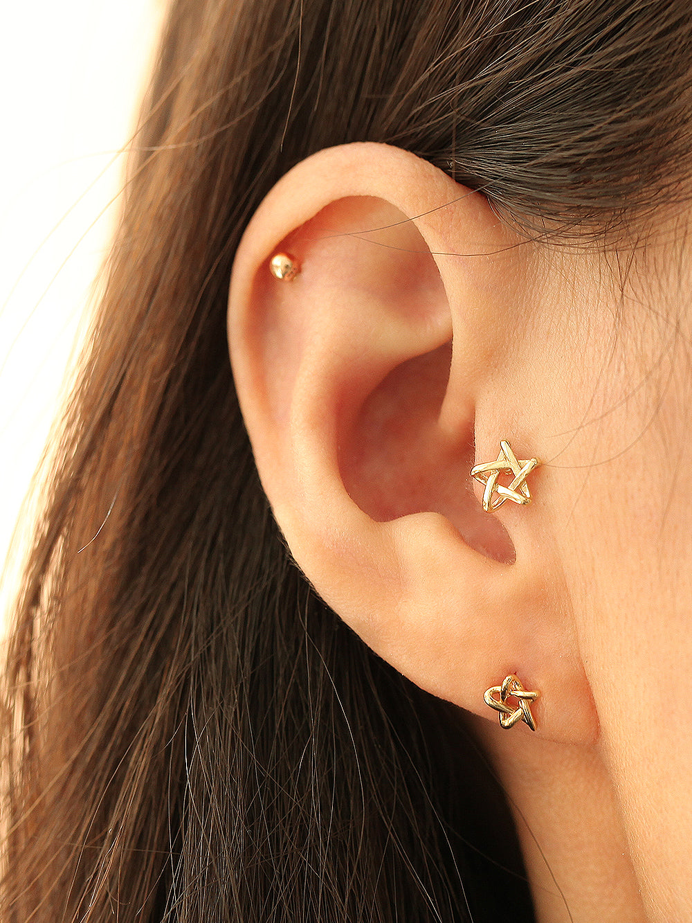 14K gold Star Point cartilage earring 20g