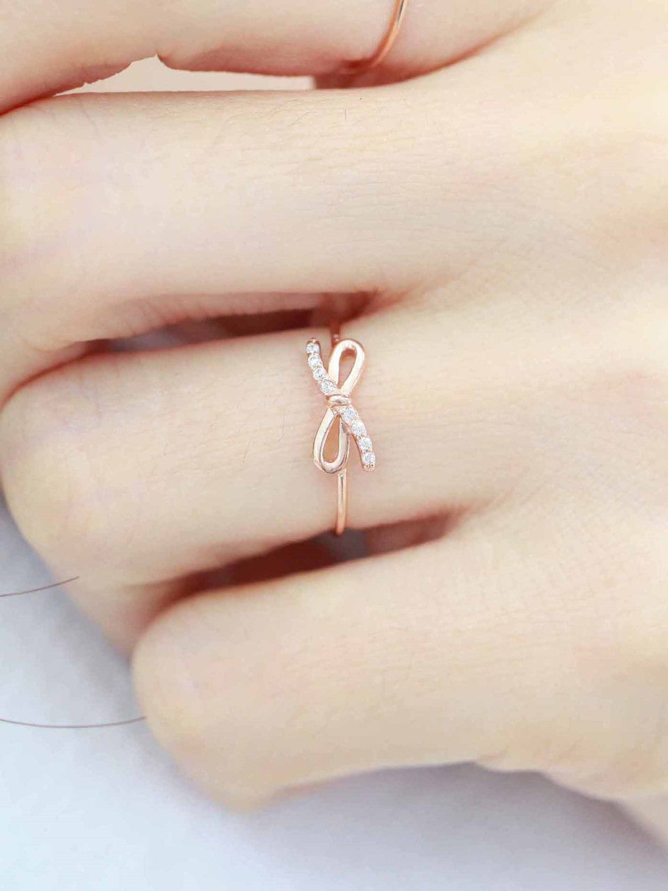 14K Gold Ribbon Cubic Ring