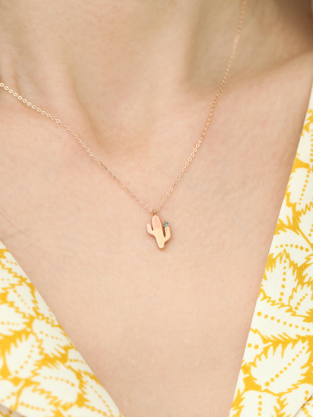 14K 18K Gold Blue Dia Cactus Necklace