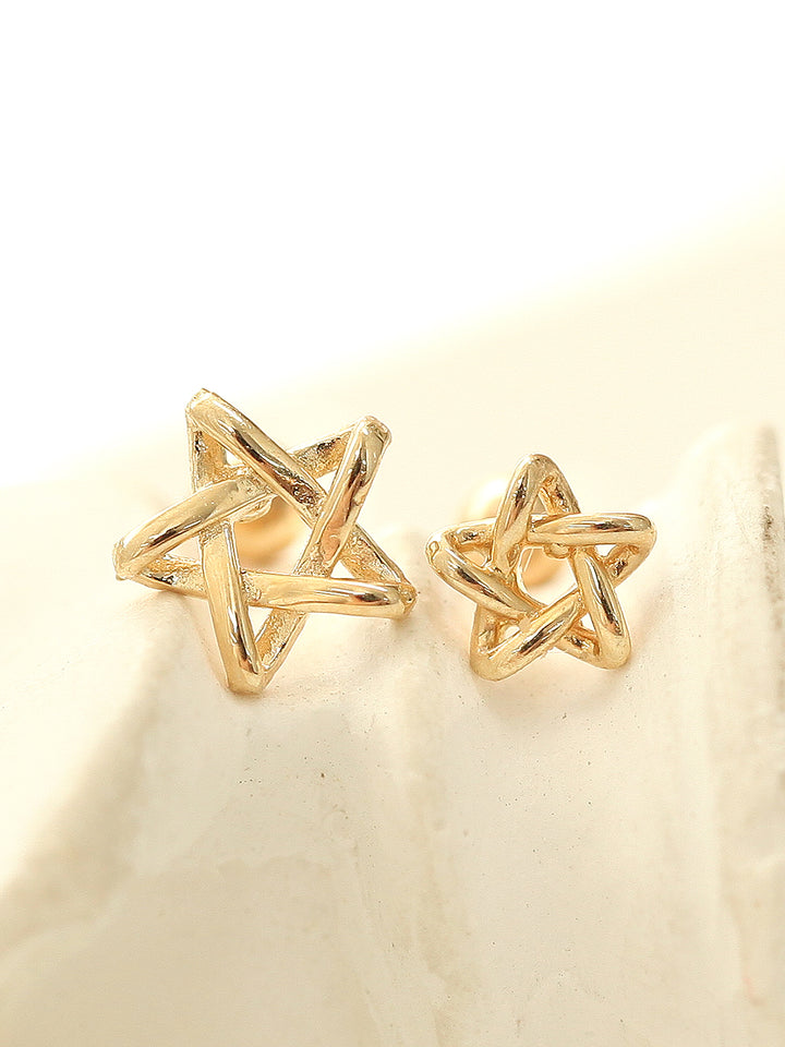 14K gold Star Point cartilage earring 20g