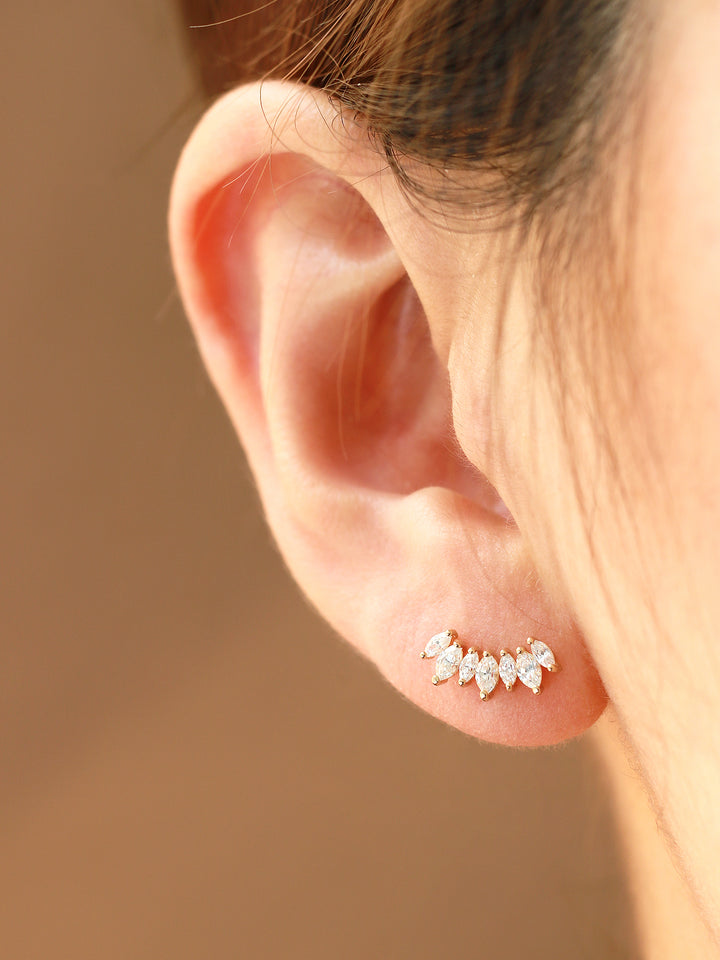 14K gold Tiara cartilage earring 20g