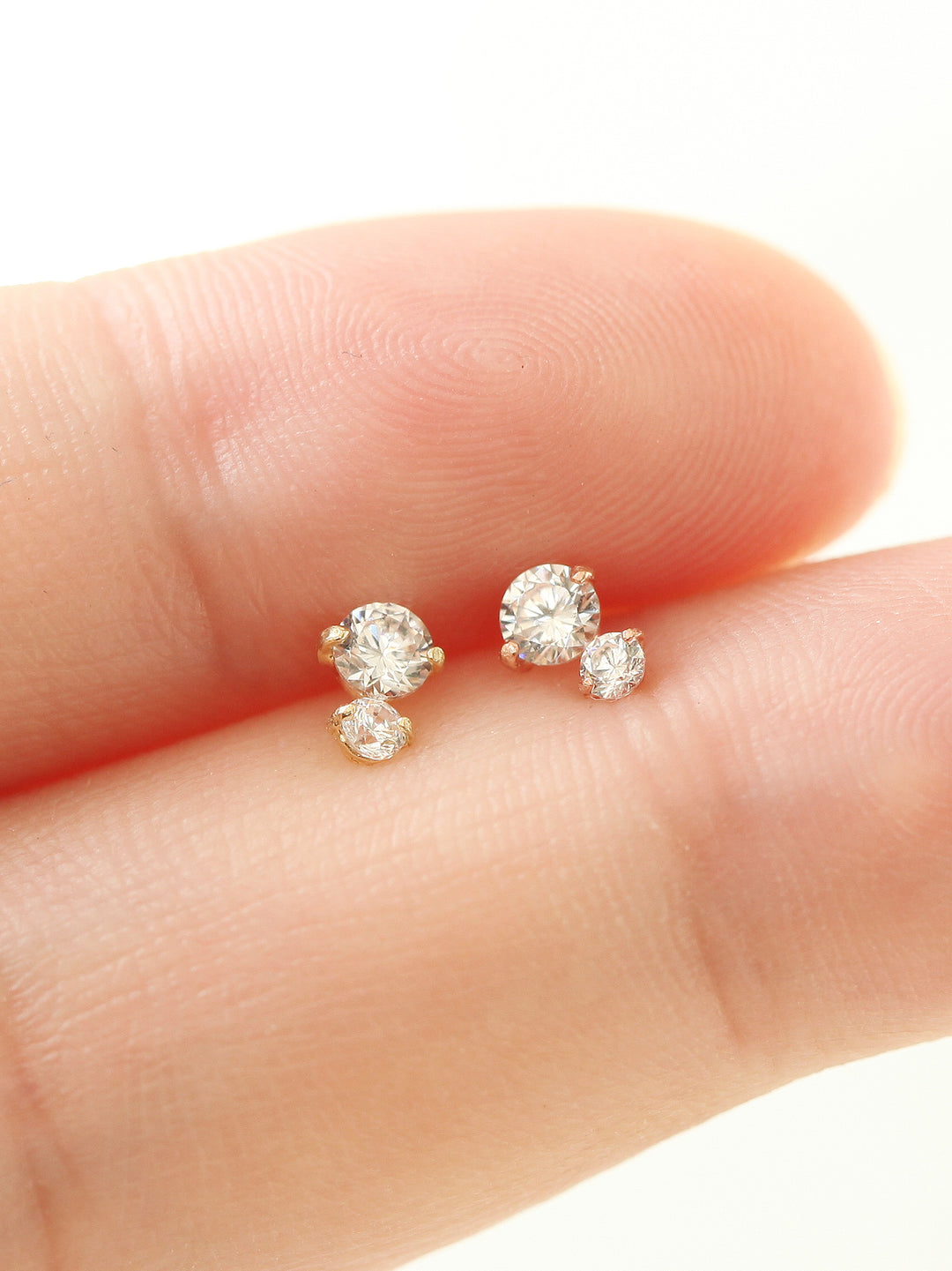 14K Gold double cz Cartilage earring 20g