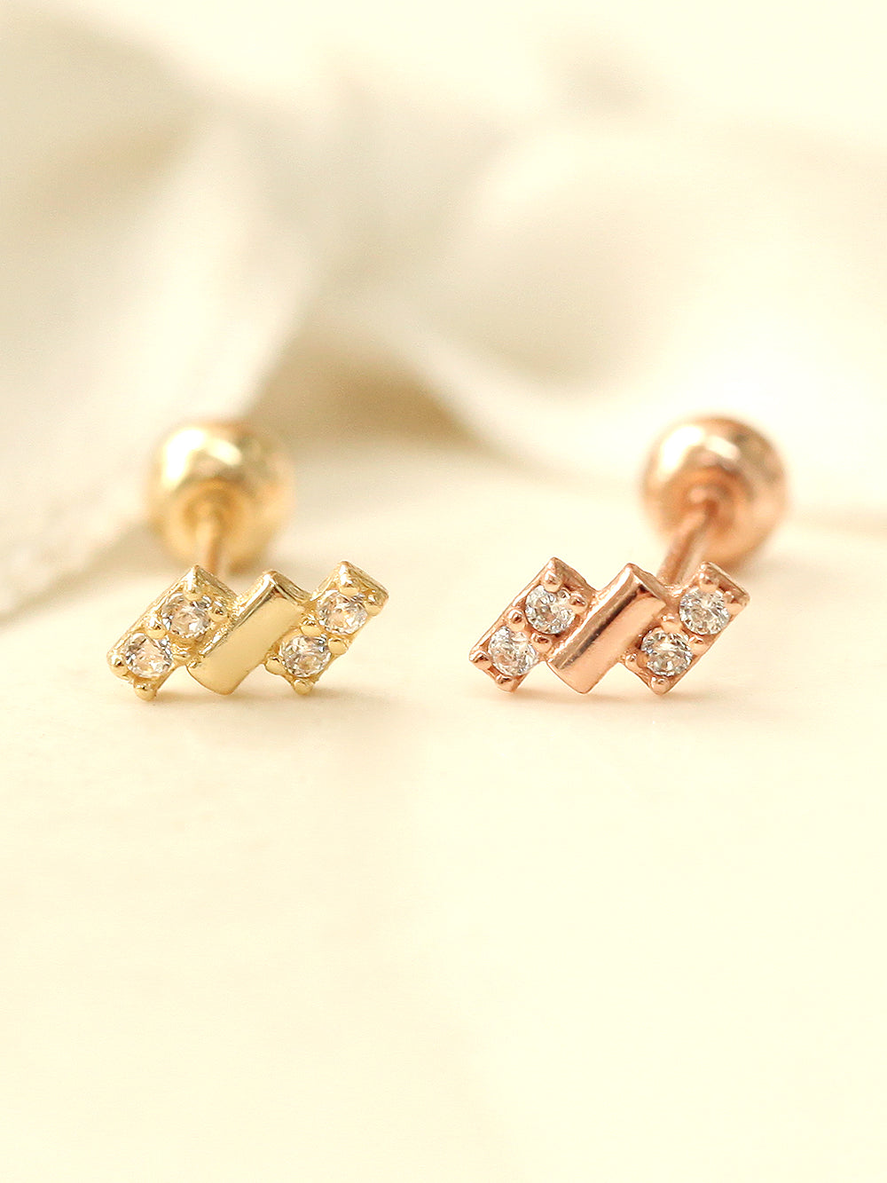 14K gold Mini Baguette Cubic cartilage earring 20g