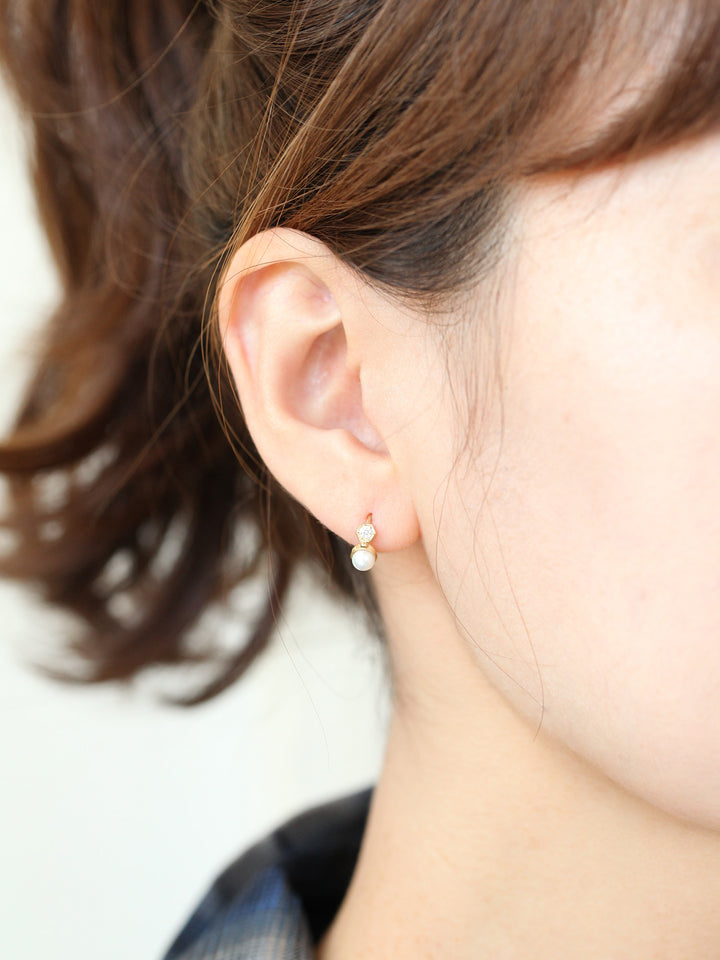 14K Gold Pearl Hoop Earring