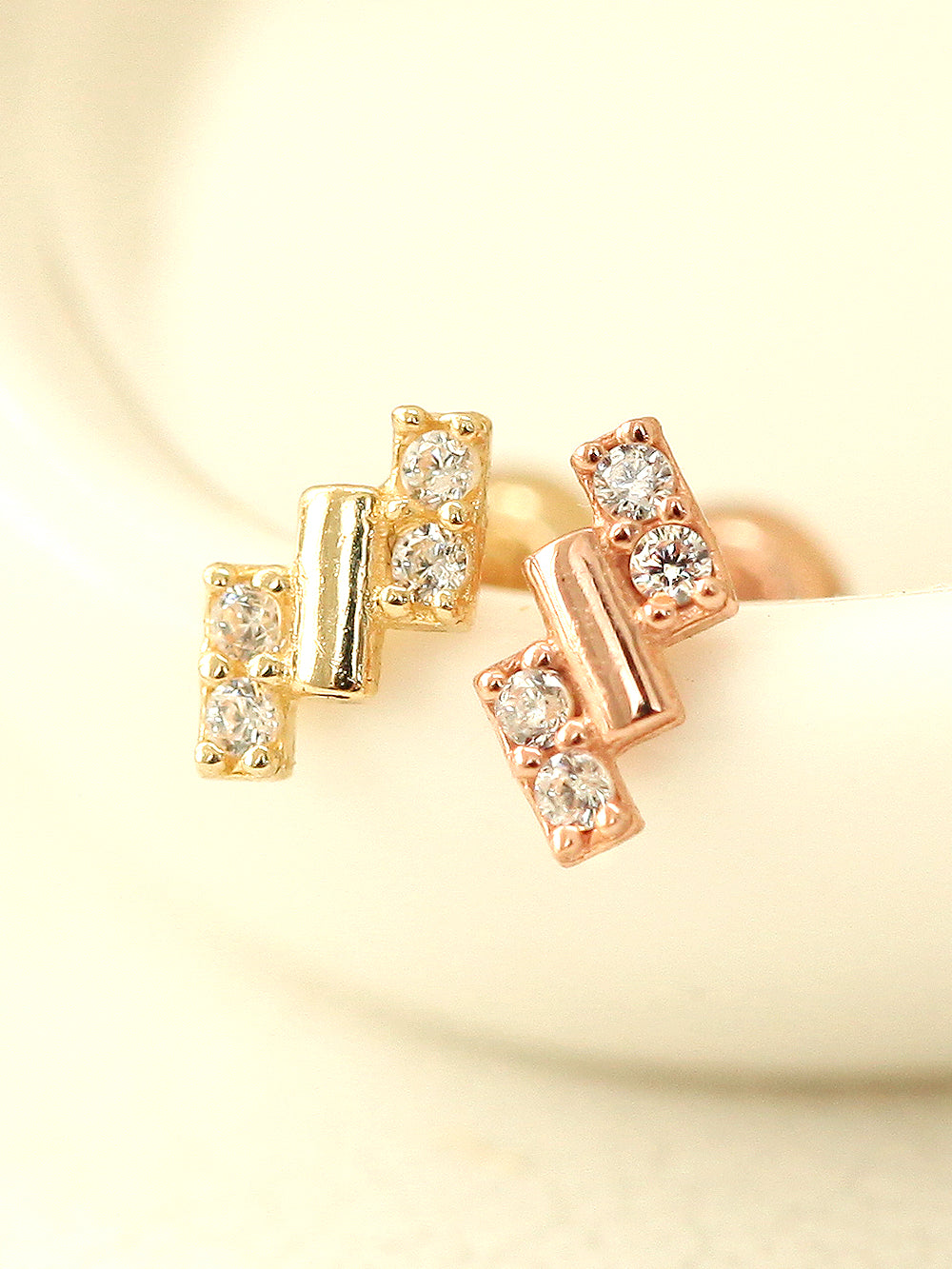 14K gold Mini Baguette Cubic cartilage earring 20g