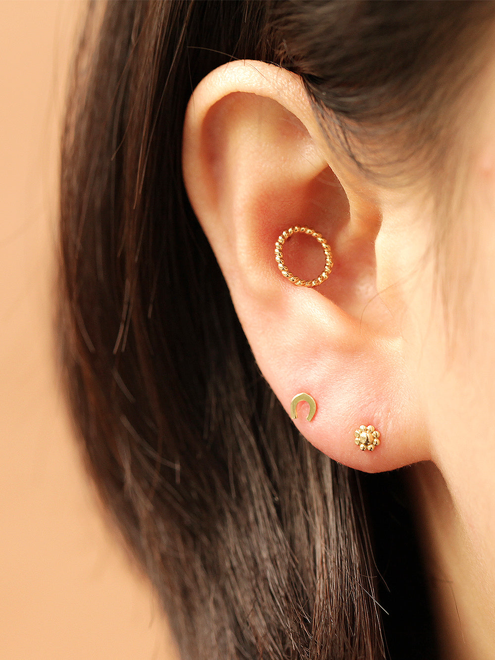 14K gold Twist Circle Cartilage Earring 20g