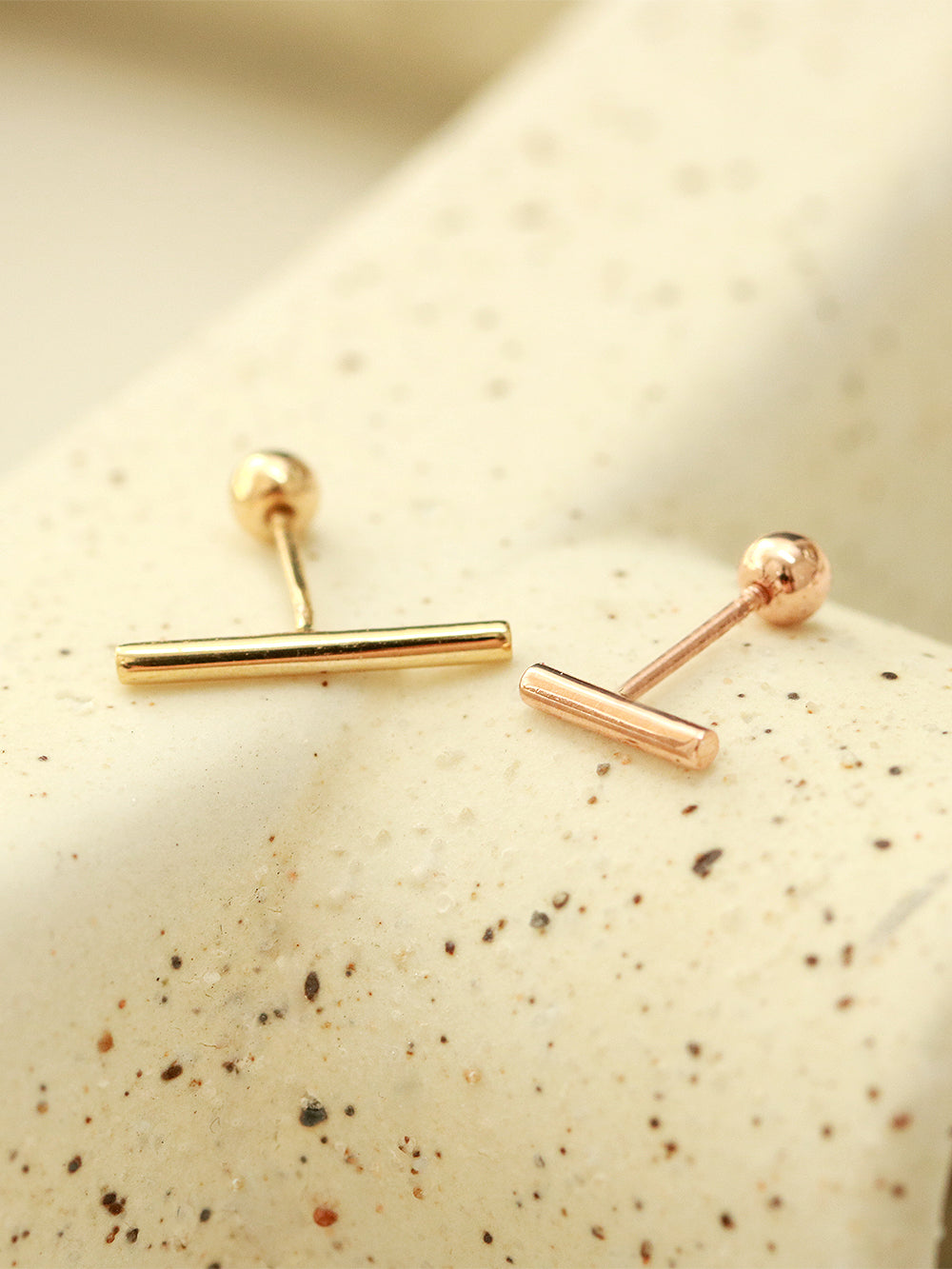 14K Gold Round Simple Stick cartilage earring 20g18g16g