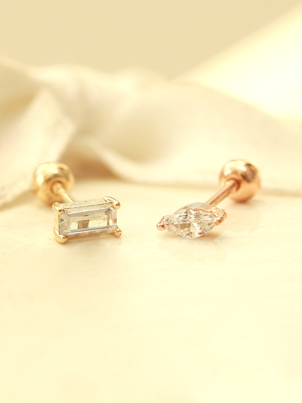 14K gold Mini Oval / Square Cubic cartilage earring 20g